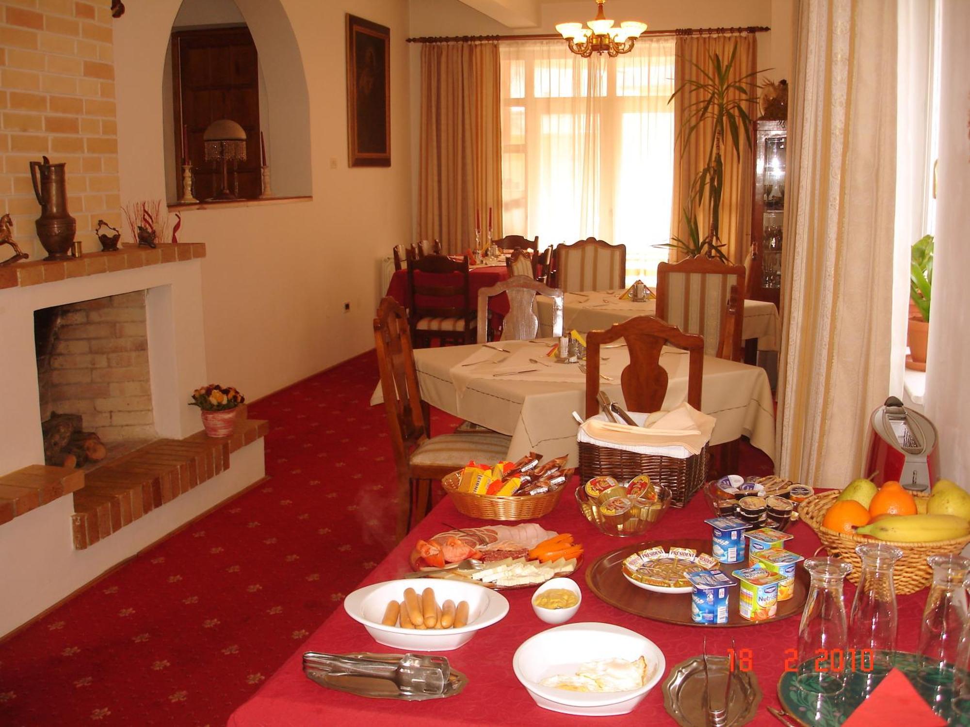 Villa-Hotel Escala كلوج-نابوكا المظهر الخارجي الصورة