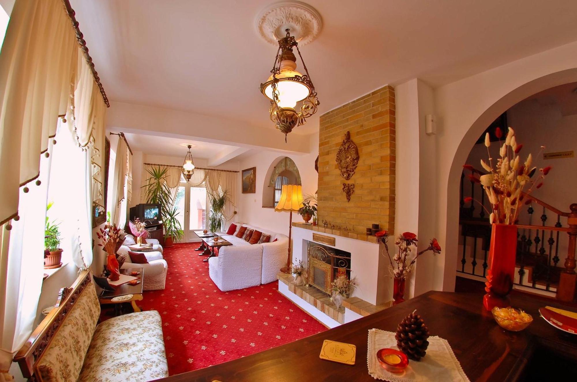 Villa-Hotel Escala كلوج-نابوكا المظهر الخارجي الصورة