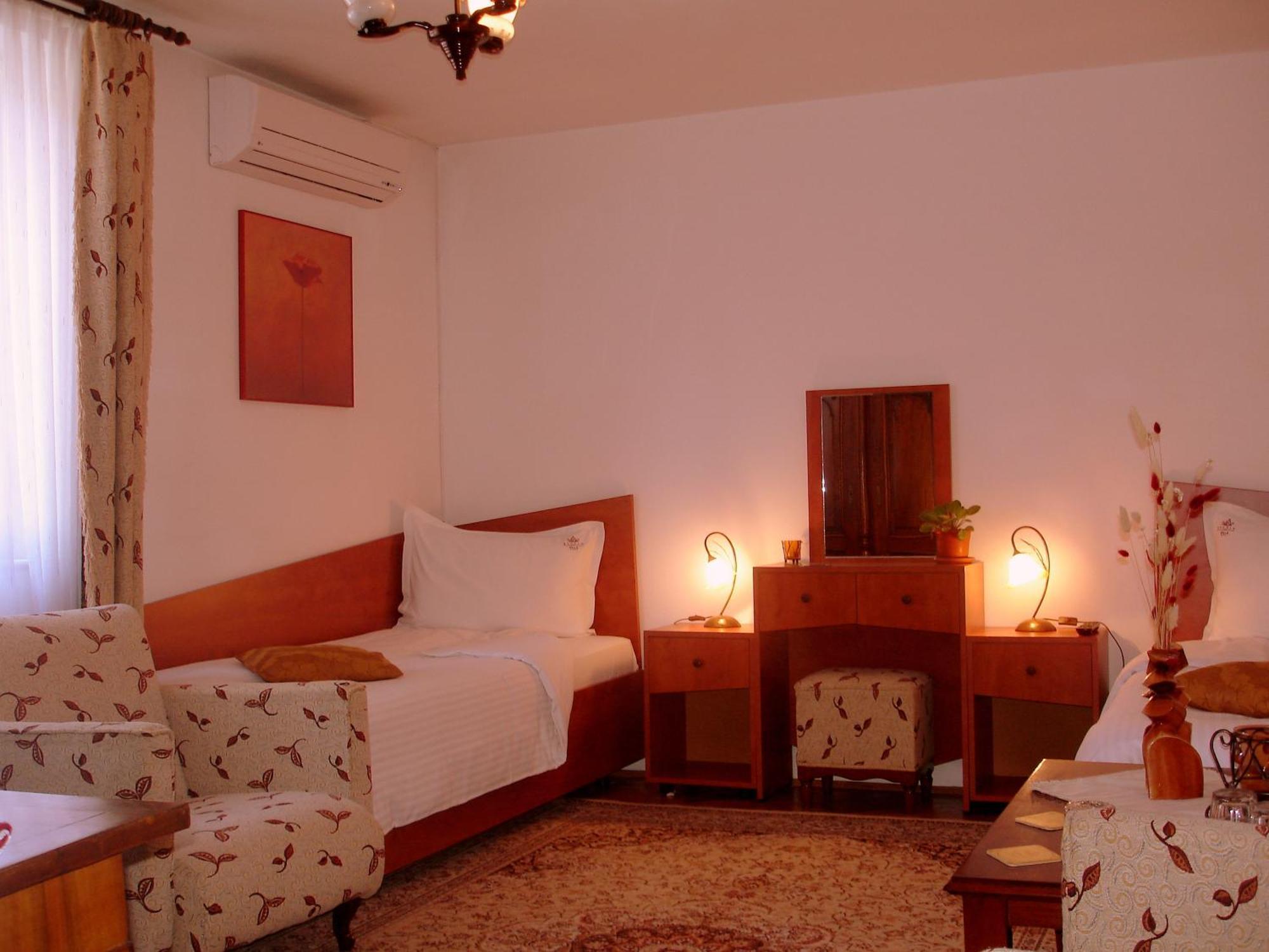 Villa-Hotel Escala كلوج-نابوكا المظهر الخارجي الصورة