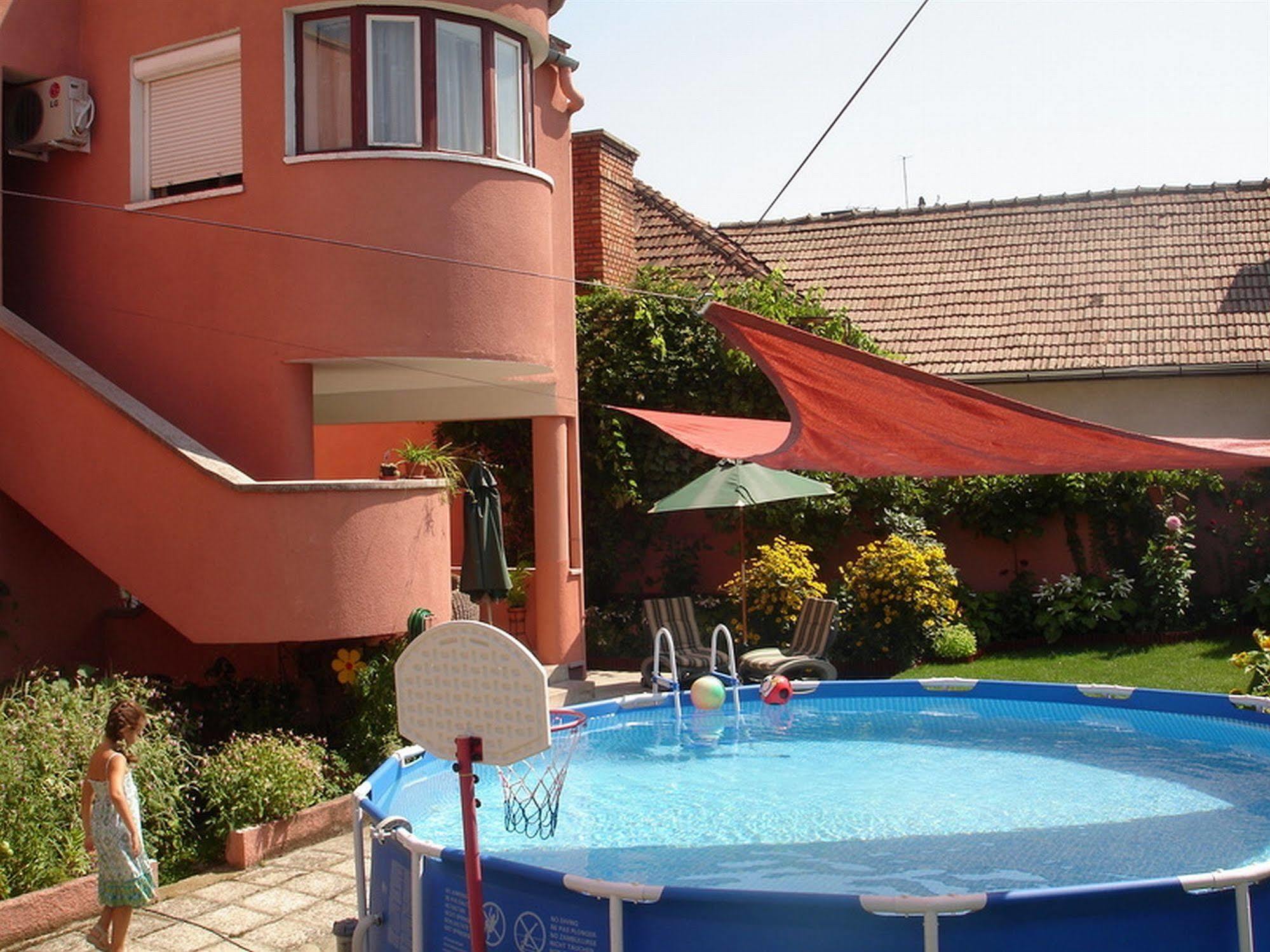 Villa-Hotel Escala كلوج-نابوكا المظهر الخارجي الصورة