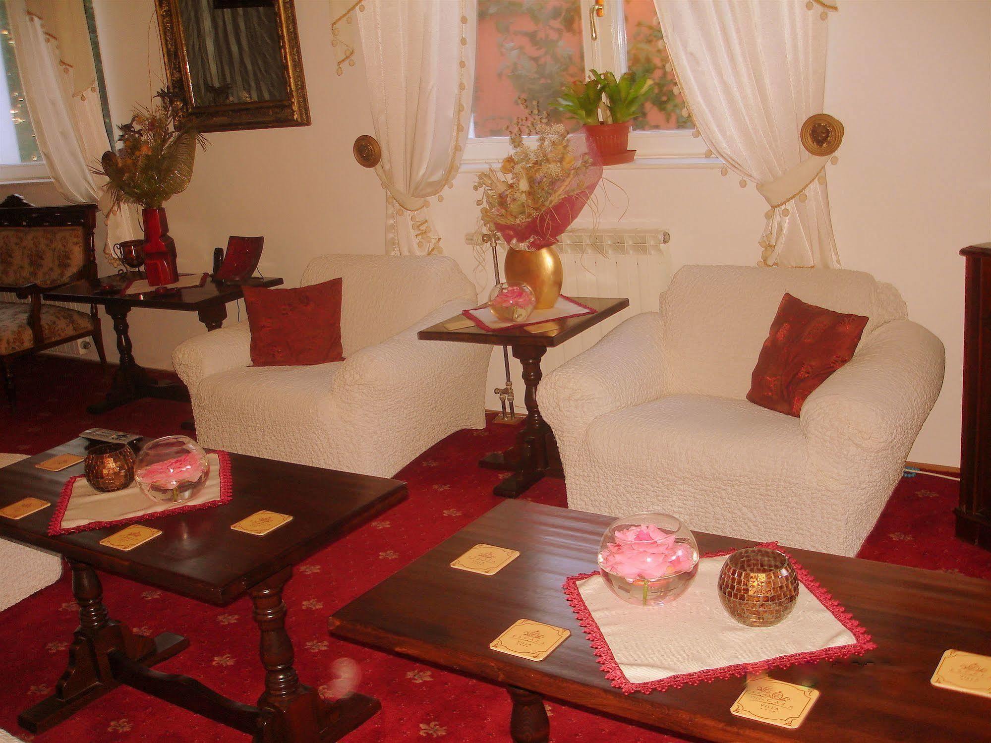 Villa-Hotel Escala كلوج-نابوكا المظهر الخارجي الصورة