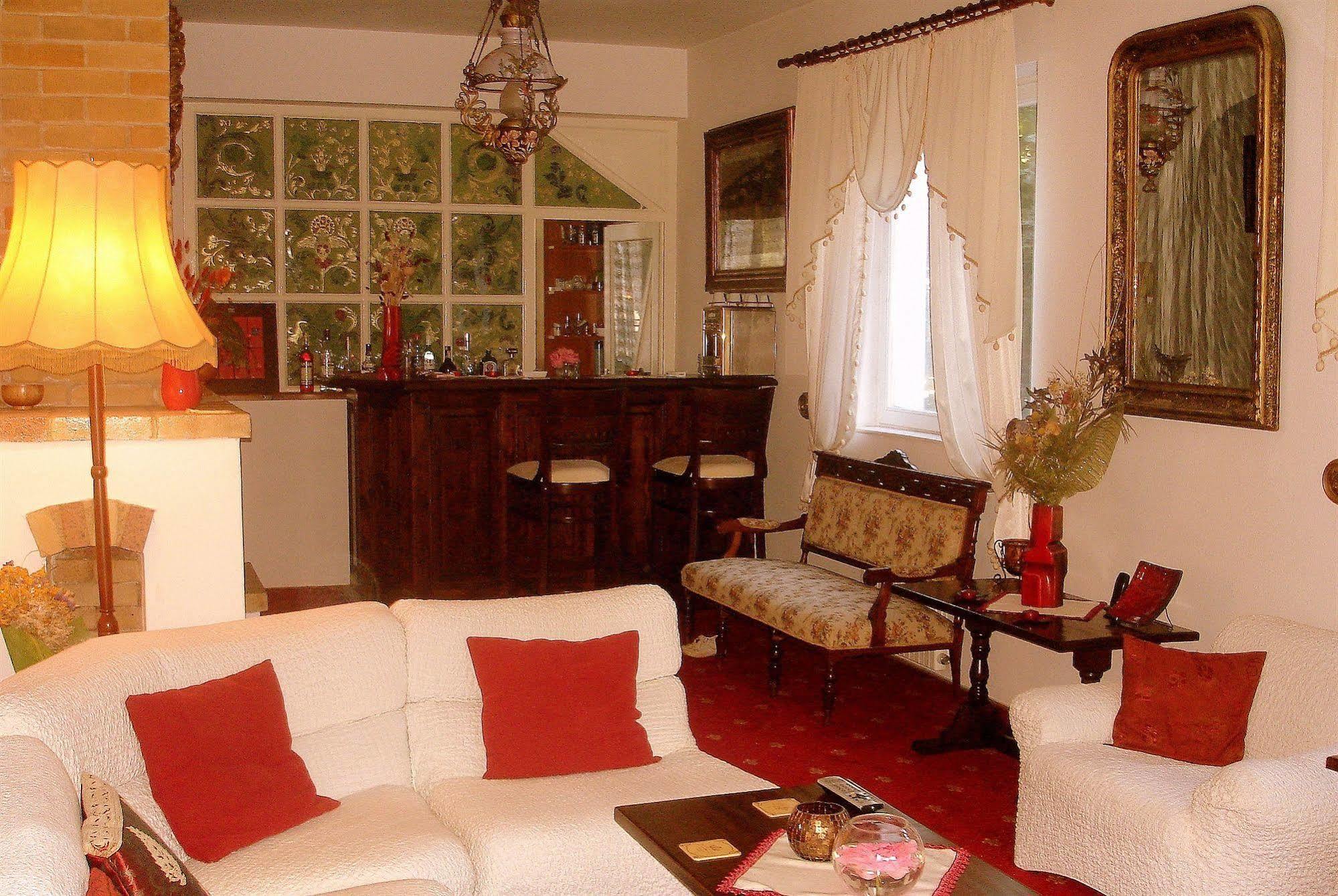 Villa-Hotel Escala كلوج-نابوكا المظهر الخارجي الصورة
